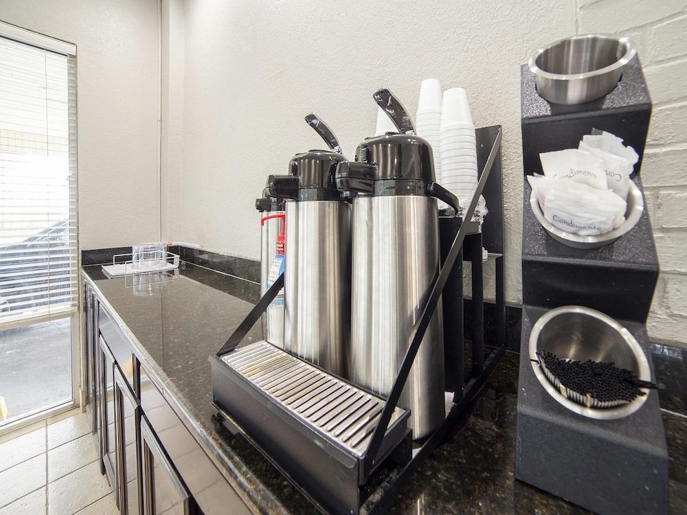 Econo Lodge Inn And Suites Dentsville Dış mekan fotoğraf